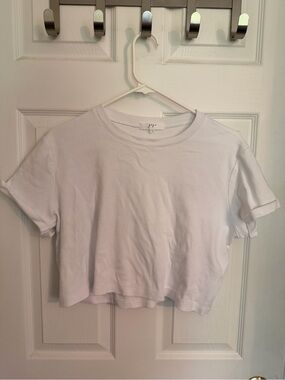gaze White Cropped Crewneck Tee
